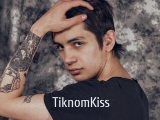 TiknomKiss