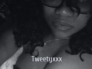 Tweetyxxx Cigare à moustache