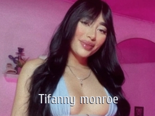 tifanny_monroe Cigare à moustache
