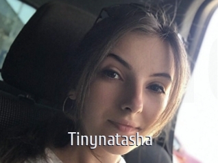 tinynatasha Cigare à moustache