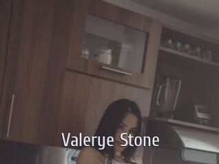 Valerye_Stone Cigare à moustache