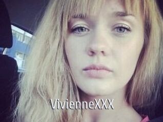 VivienneXXX Cigare à moustache