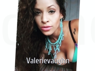 valerievaughn Cigare à moustache