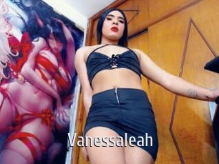 vanessaleah Cigare à moustache