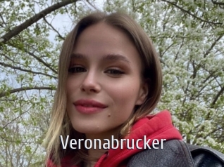veronabrucker Cigare à moustache
