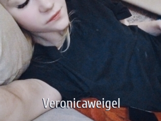 veronicaweigel Cigare à moustache