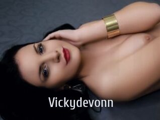 vickydevonn Cigare à moustache