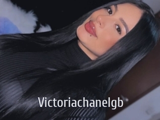 victoriachanelgb Cigare à moustache