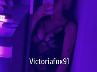 victoriafox91 Cigare à moustache