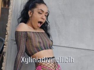 xyliniadivinelilbih Cigare à moustache